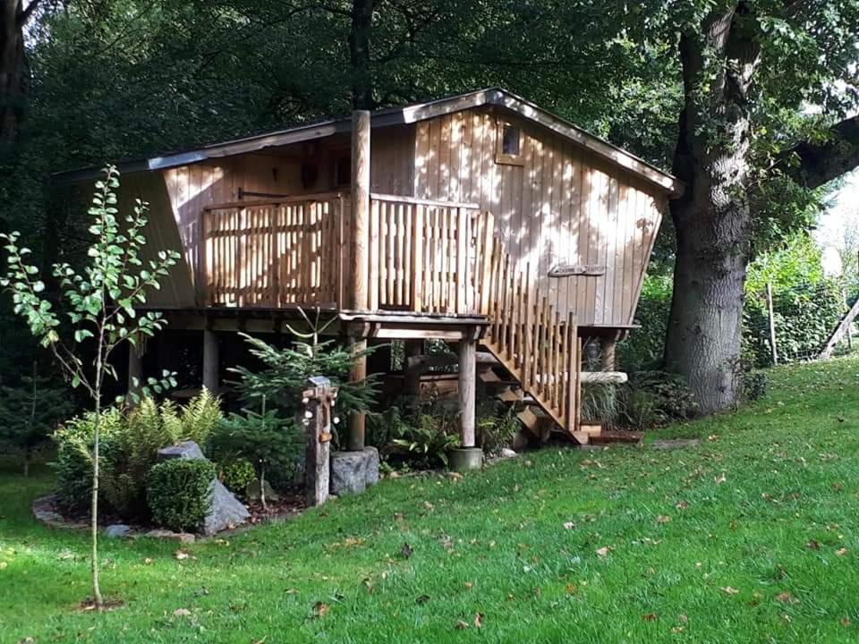 La Cabane Perchee Du Trappeur Écrainville 외부 사진