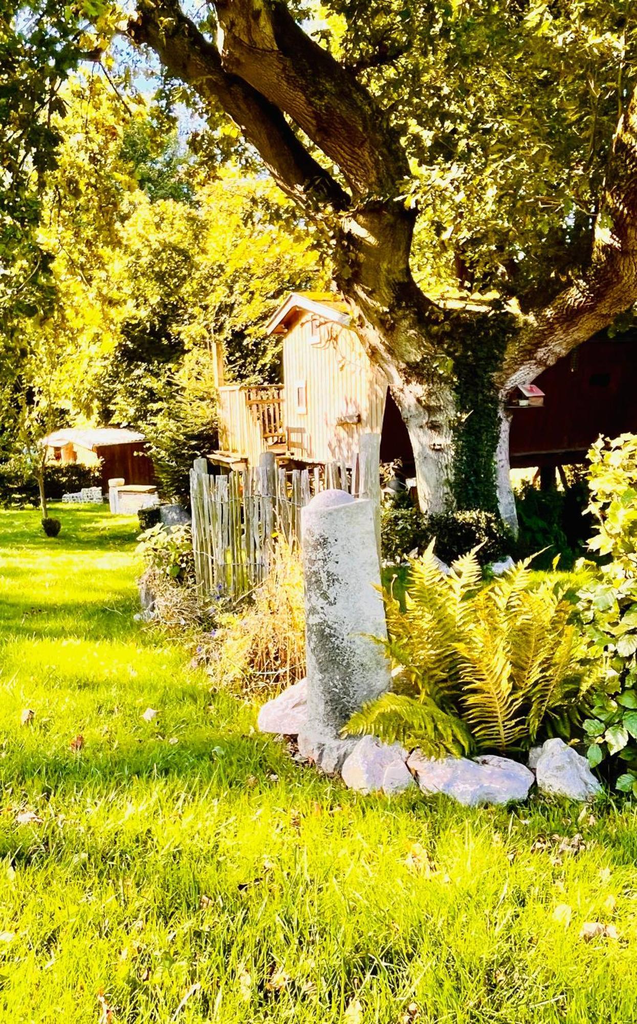 La Cabane Perchee Du Trappeur Écrainville 외부 사진