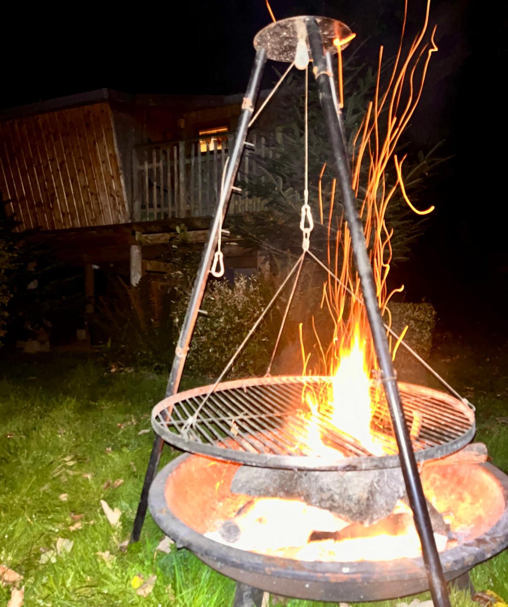 La Cabane Perchee Du Trappeur Écrainville 외부 사진